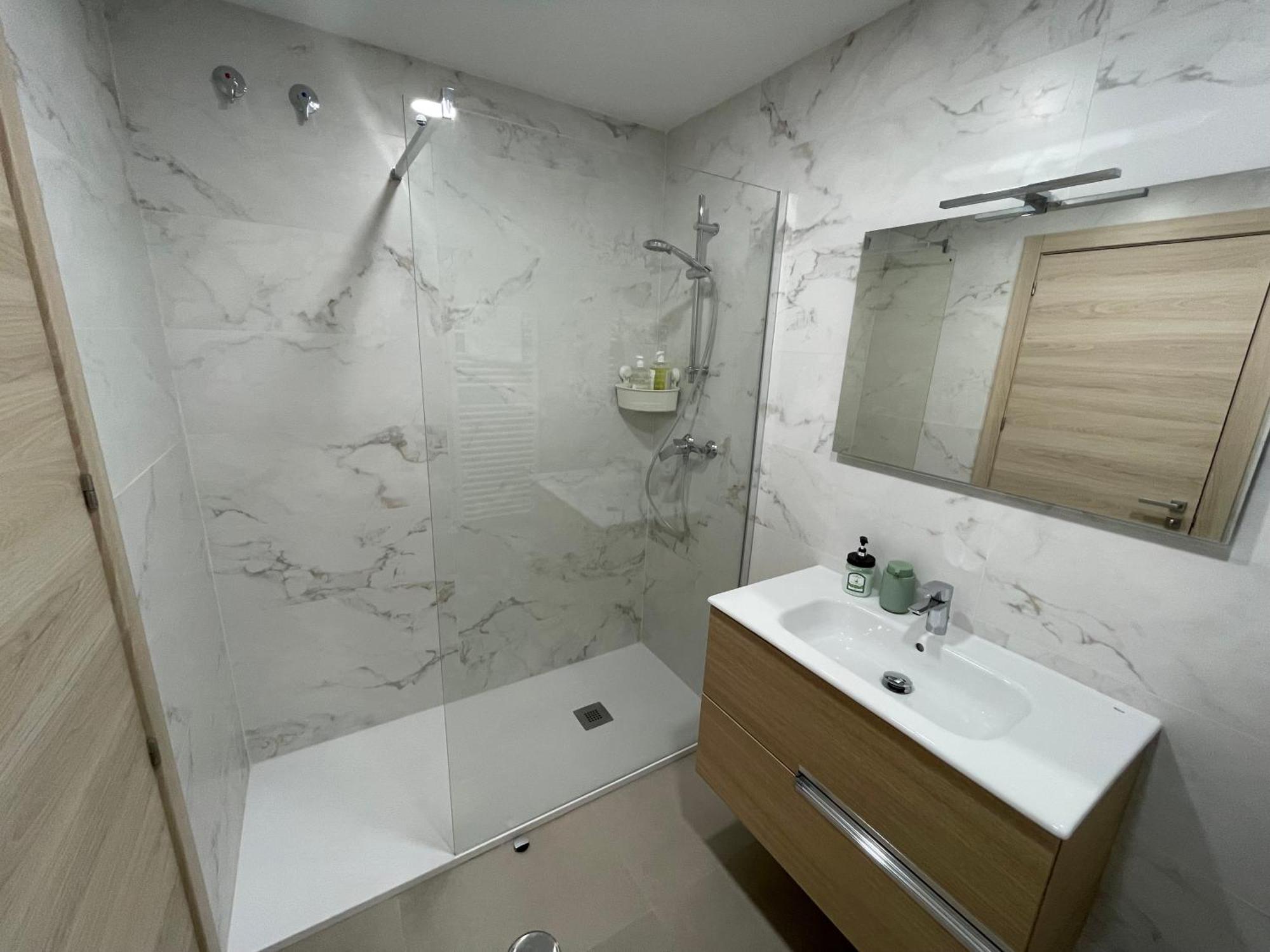 Fantastico Apartamento Trajano Parking Gratuito กรานาดา ภายนอก รูปภาพ